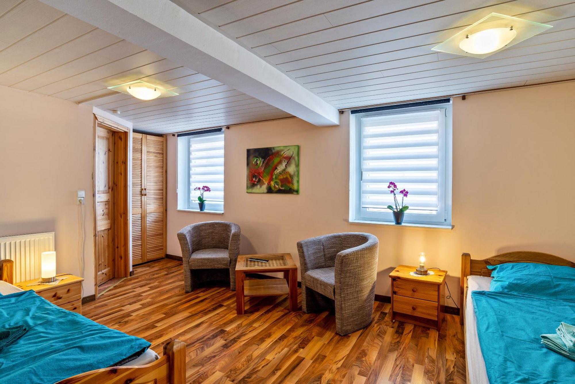 Ferienwohnung Blaues Haus Ubstadt-Weiher Exterior foto